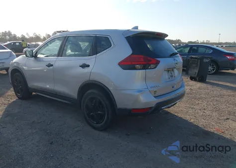 2017 Nissan Rogue S z USA, uszkodzony, nr VIN KNMAT2MV4HP516605